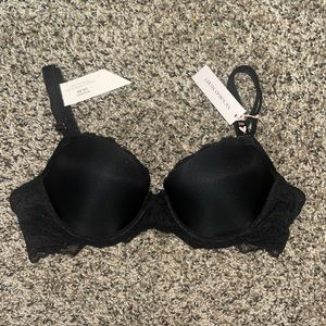 Victoria’s Secret Dream Angles Lightly Lined Lace Trim Demi Bra